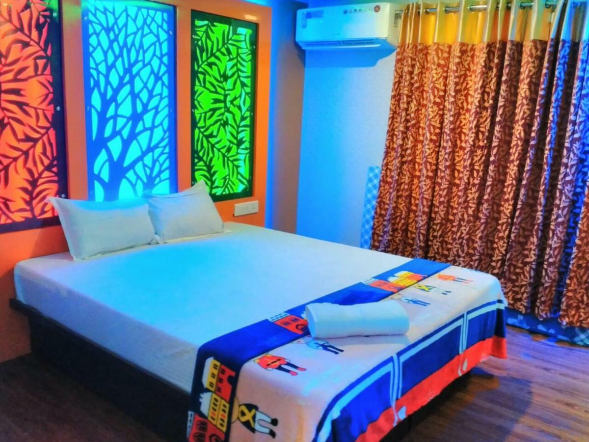 โคซี่ เฮาส์โบ๊ต Hotel Alappuzha ภายนอก รูปภาพ